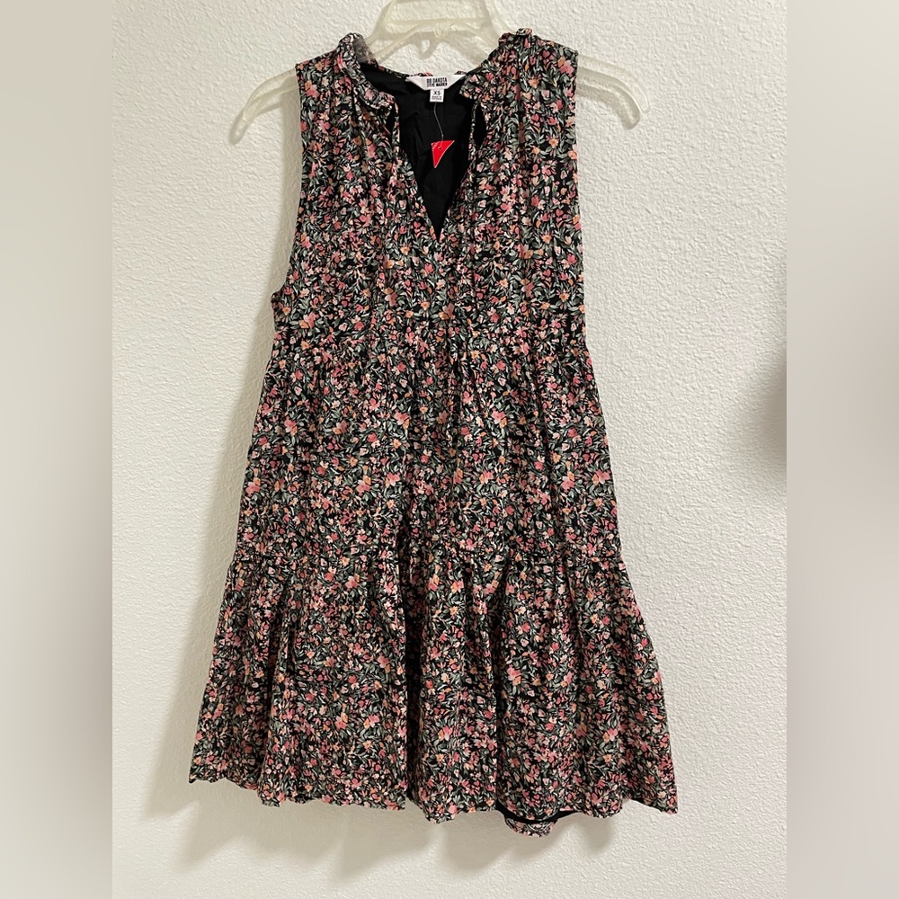 BB Dakota Black Floral women’s  Dress NeW
